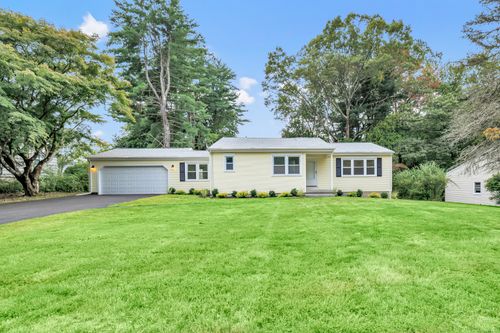 275 Dayton Rd, Trumbull, CT, 06611-1801 | Card Image