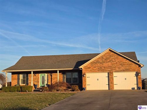 107 Anna Belle Ave, Hodgenville, KY, 42748-8702 | Card Image