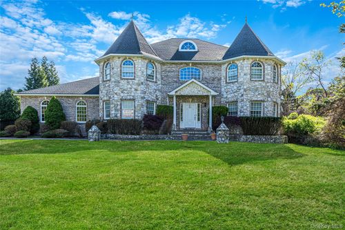 2 Deepwells Lane, Smithtown, NY, 11780 | Card Image