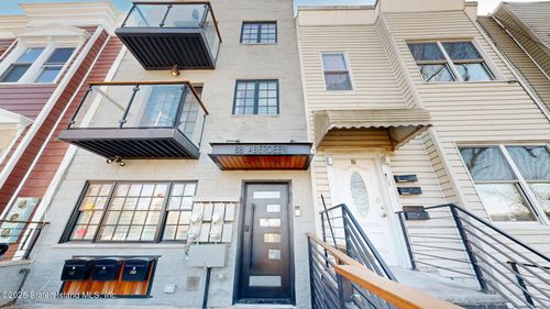88 Aberdeen St, Brooklyn, NY, 11207-2964 | Card Image
