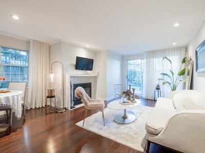 104 - 925 W 15th Ave, Condo with 1 bedrooms, 1 bathrooms and 1 parking in Vancouver BC | Image 2