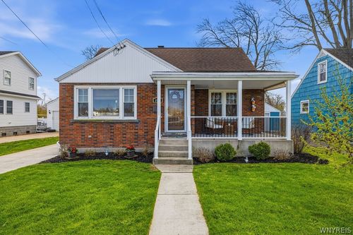 8935 Joliet Ave, Niagara Falls, NY, 14304-4438 | Card Image