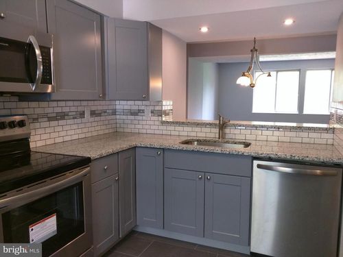 1626 Devil Ln, WOODBRIDGE, VA, 22192-2829 | Card Image