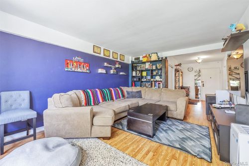 apt-5a-7520 Bell Blvd, Oakland Gardens, NY, 11364-3463 | Card Image