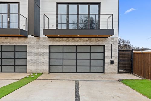 1919 Pollard St, Dallas, TX, 75208-8115 | Card Image