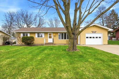 1430 8th Ave, Baldwin, WI, 54002-9362 | Card Image