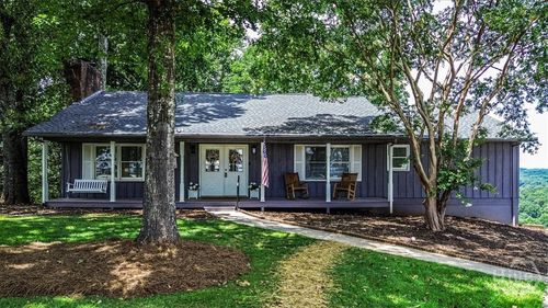 3039 Manor Rdg, Gainesville, GA, 30506 | Card Image