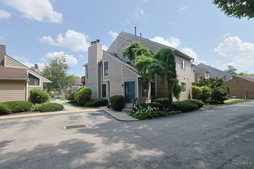 9311 Hunters Creek Dr, Cincinnati, OH, 45242 | Card Image