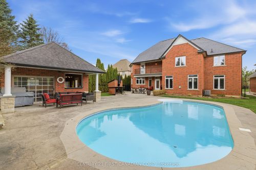 2-7222 Clayton Walk, London, ON, N6P1W1 | Card Image