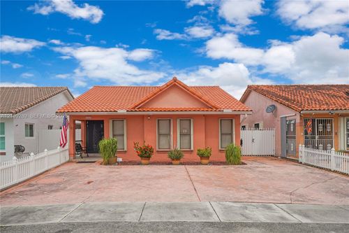 10241 Nw 125th St, Hialeah Gardens, FL, 33018-6048 | Card Image