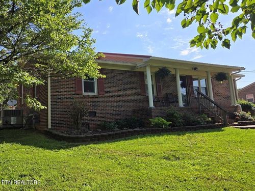 301 Mcquade Cir, Mcminnville, TN, 37110-6215 | Card Image