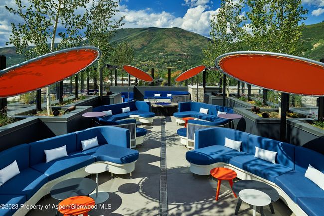 F10-1-10 - 550 S Spring St, Condo with 3 bedrooms, 4 bathrooms and 1 parking in Aspen CO | Image 53