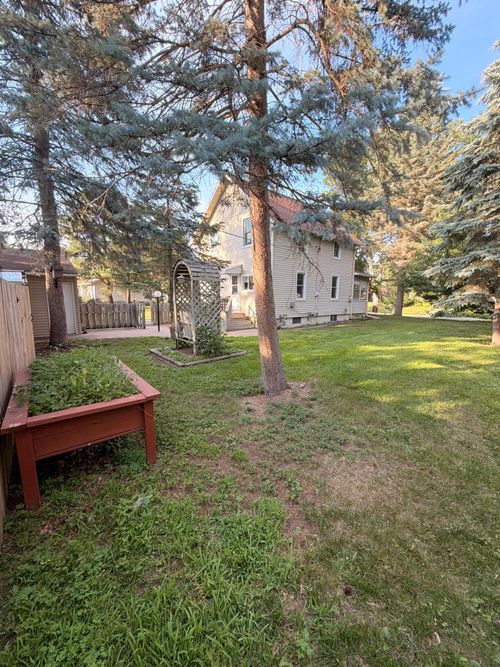 409 1st Ave N, Sartell, MN, 56377-1616 | Card Image