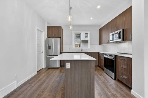 205-1750 Rangeview Dr Se, Calgary, AB, T3S0X3 | Card Image