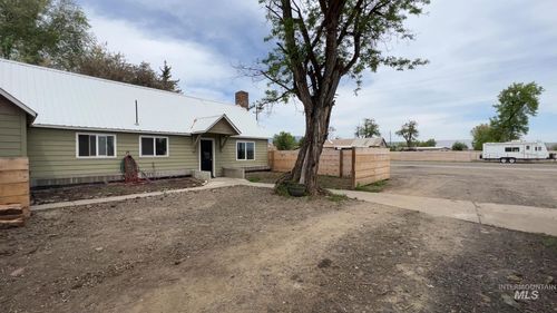 85 E Central Blvd, Cambridge, ID, 83610-4700 | Card Image