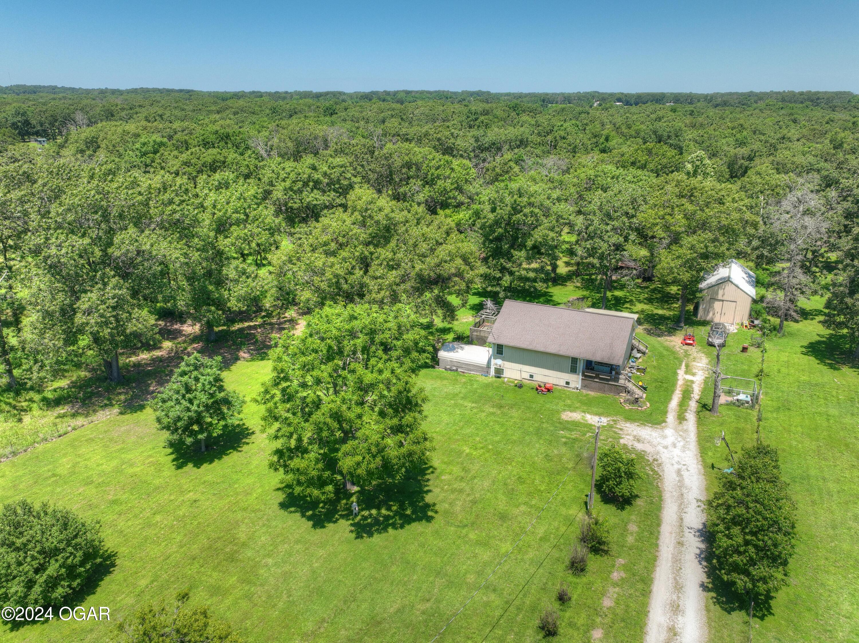 Holly Rd, Neosho, MO 64850