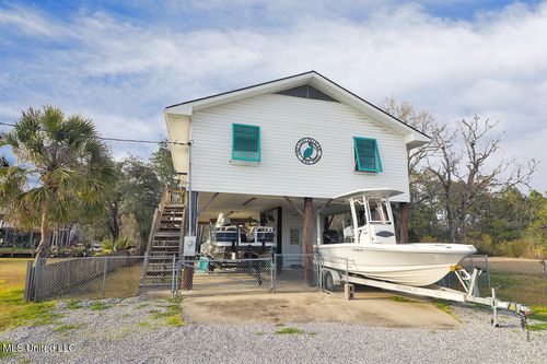 5030 Logan St, Bay Saint Louis, MS, 39520-8720 | Card Image