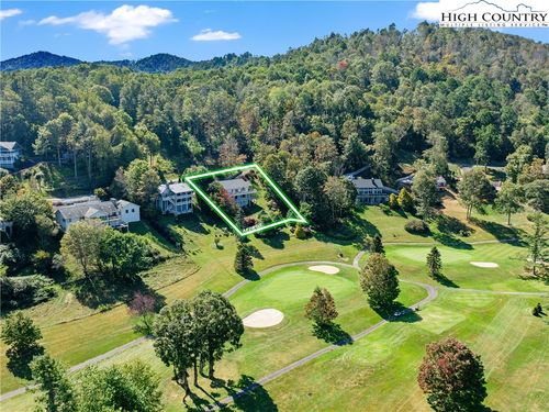 832 Hemlock Dr, Newland, NC, 28657-8805 | Card Image