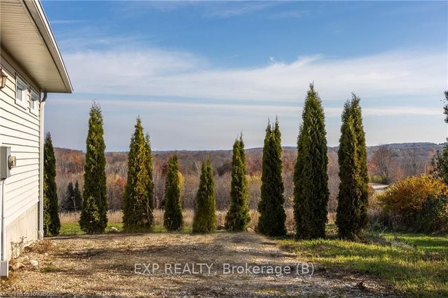 85621 7 Sideroad, House other with 2 bedrooms, 2 bathrooms and 10 parking in Meaford ON | Image 6