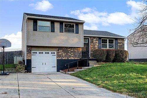 808 Nordhoff Farm Dr, Union, OH, 45322-2935 | Card Image