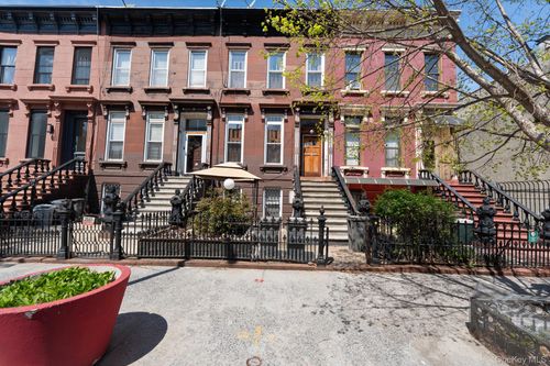 a-367A Quincy St, Brooklyn, NY, 11216-5656 | Card Image