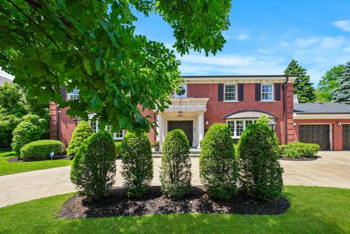 6758 N Le Mai Ave, Lincolnwood, IL, 60712-3104 | Card Image