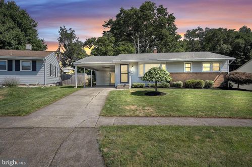 5 James St, MIDDLETOWN, PA, 17057-3327 | Card Image