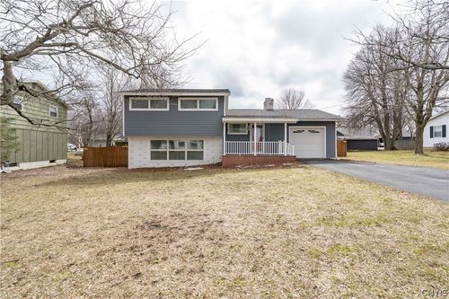 459 Harris Dr, Watertown, NY, 13601-4240 | Card Image