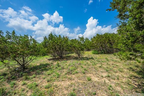 189 Catalina Ct, Kerrville, TX, 78028-7010 | Card Image
