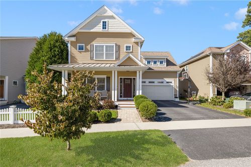 84 Morningside Dr, North Kingstown, RI, 02852-4554 | Card Image