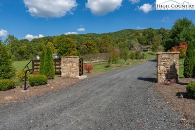 1 Summit View Parkway, Home with 0 bedrooms, 0 bathrooms and null parking in Spruce Pine NC | Image 2