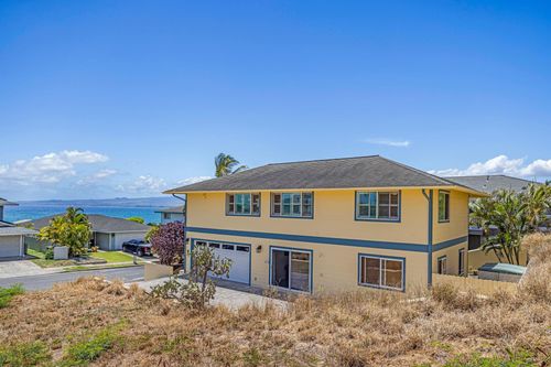 1363 Owaka St, Wailuku, HI, 96793-9759 | Card Image