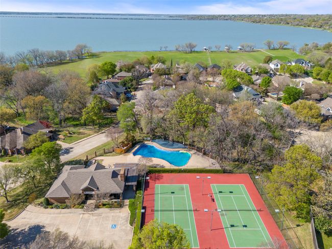 Neighborhood amenity center | Image 38