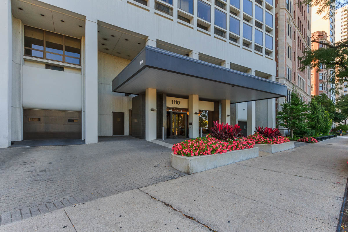27n 1110 N Lake Shore Drive, Sold in Chicago Zoocasa