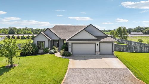 924 Chukker Ln, Haysville, KS, 67060-7611 | Card Image