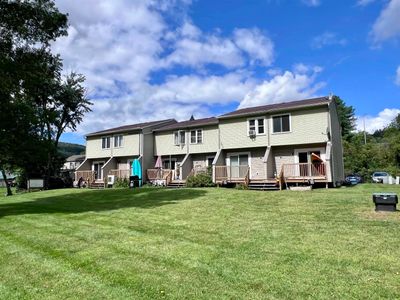 6 - 6 Huntington Place, Condo with 2 bedrooms, 1 bathrooms and null parking in Waterbury VT | Image 2