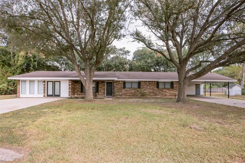 506 Rhodes Rd, Victoria, TX, 77904-1461 | Card Image