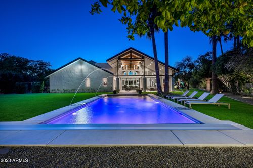 8144 E Del Barquero Dr, Scottsdale, AZ, 85258-2328 | Card Image