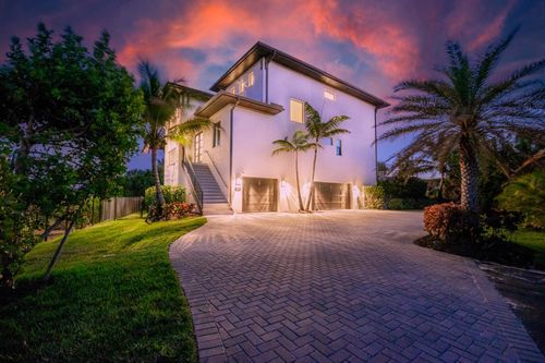 7683 Pelican Pointe Dr, Jensen Beach, FL, 34957-2002 | Card Image