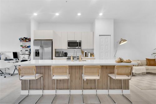 apt-23-7819 Nw 104th Ave, Doral, FL, 33178-4455 | Card Image