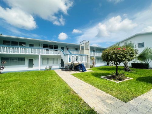 59 Oakridge E, Deerfield Beach, FL, 33442-1909 | Card Image