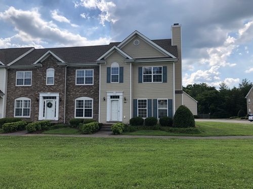 1034 Mckenna Dr, Thompsons Station, TN, 37179-5380 | Card Image