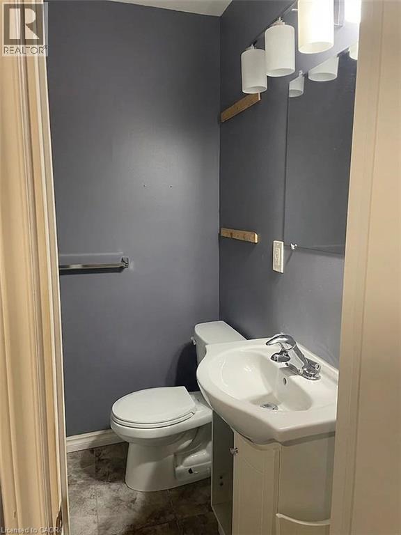 Residential Lease in Hamilton 3