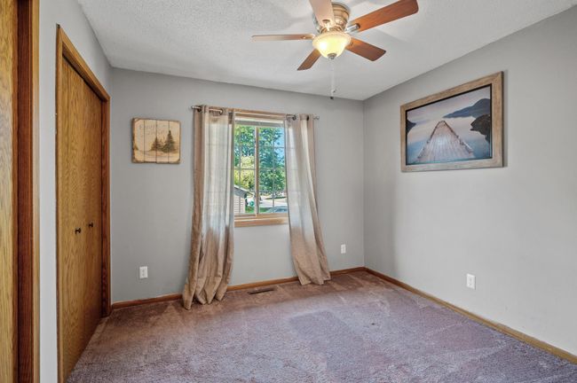 1054 Briar Creek Rd, House other with 3 bedrooms, 2 bathrooms and null parking in Eagan MN | Image 22