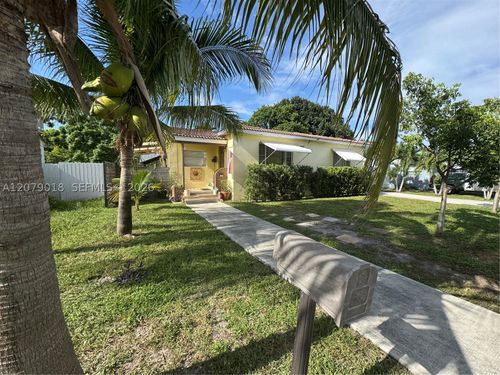 2463 Dewey St, Hollywood, FL, 33020-5871 | Card Image