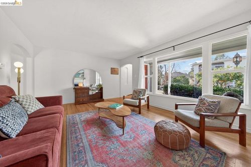 3734 Mcclelland St, Oakland, CA, 94619-2863 | Card Image