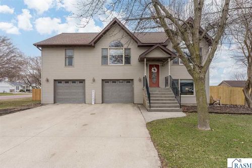 1101 8th St Se, Waseca, MN, 56093-3904 | Card Image