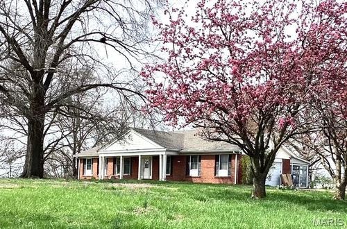 1897 Indian Trail Rd, Pacific, MO, 63069-5518 | Card Image