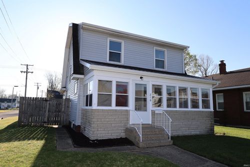 216 N Victoria St, Mishawaka, IN, 46544-2661 | Card Image