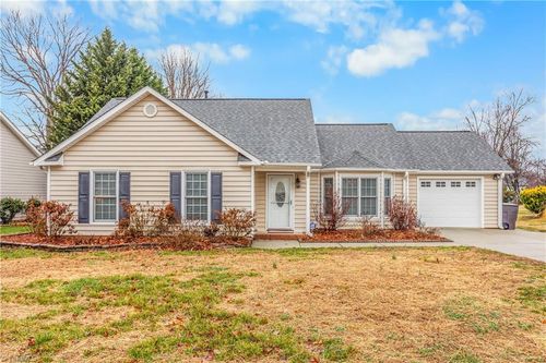 3402 Timberwolf Ave, High Point, NC, 27265-9349 | Card Image